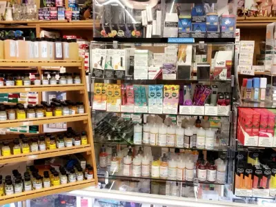 Knight Smoke & Gift Shop, Google photo 2
