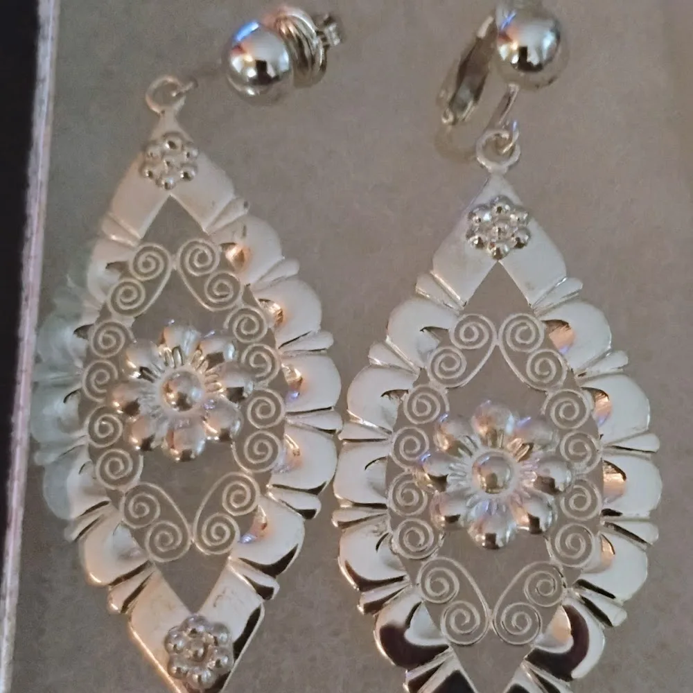 Zac Jewelers business photo